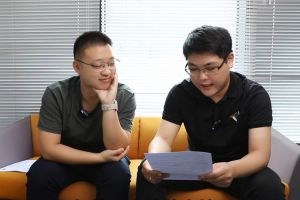 官网入口人力资源HR点评：年薪百万的简历