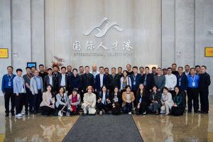 陕西省工业和信息化厅一行领导莅临官网入口集团考察参观